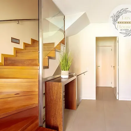Lux House